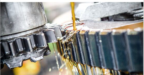 Problema de engrane entre el cojinete de giro y el piñón correspondiente