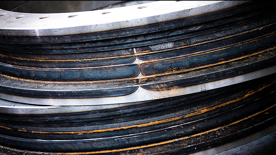 ¿Cómo evitar que el cojinete de giro se oxide?